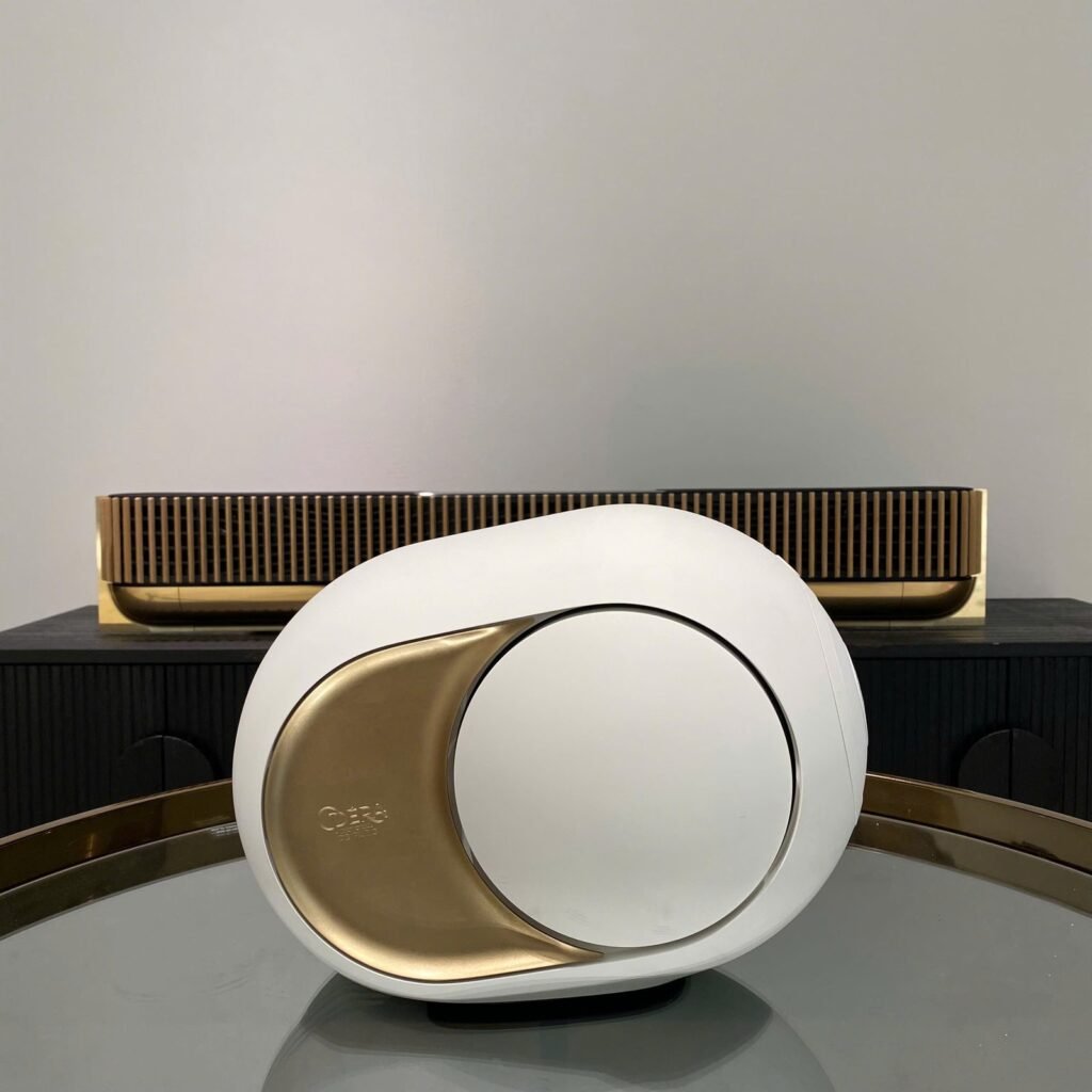 Loa Devialet Phantom Ultimate 108 dB trưng bày tại showroom (5)