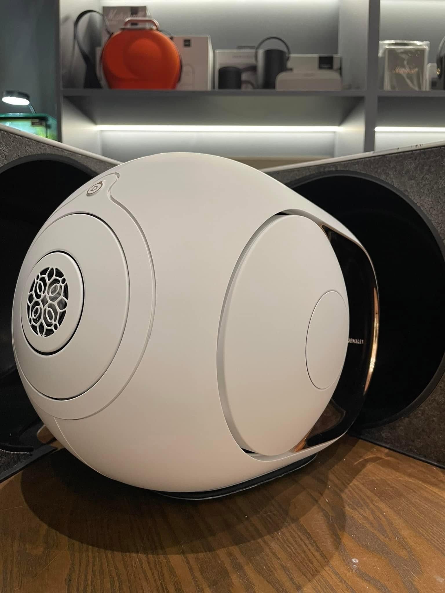 Loa Devialet Phantom Ultimate 108dB bản vàng hồng - ảnh thật tại showroom