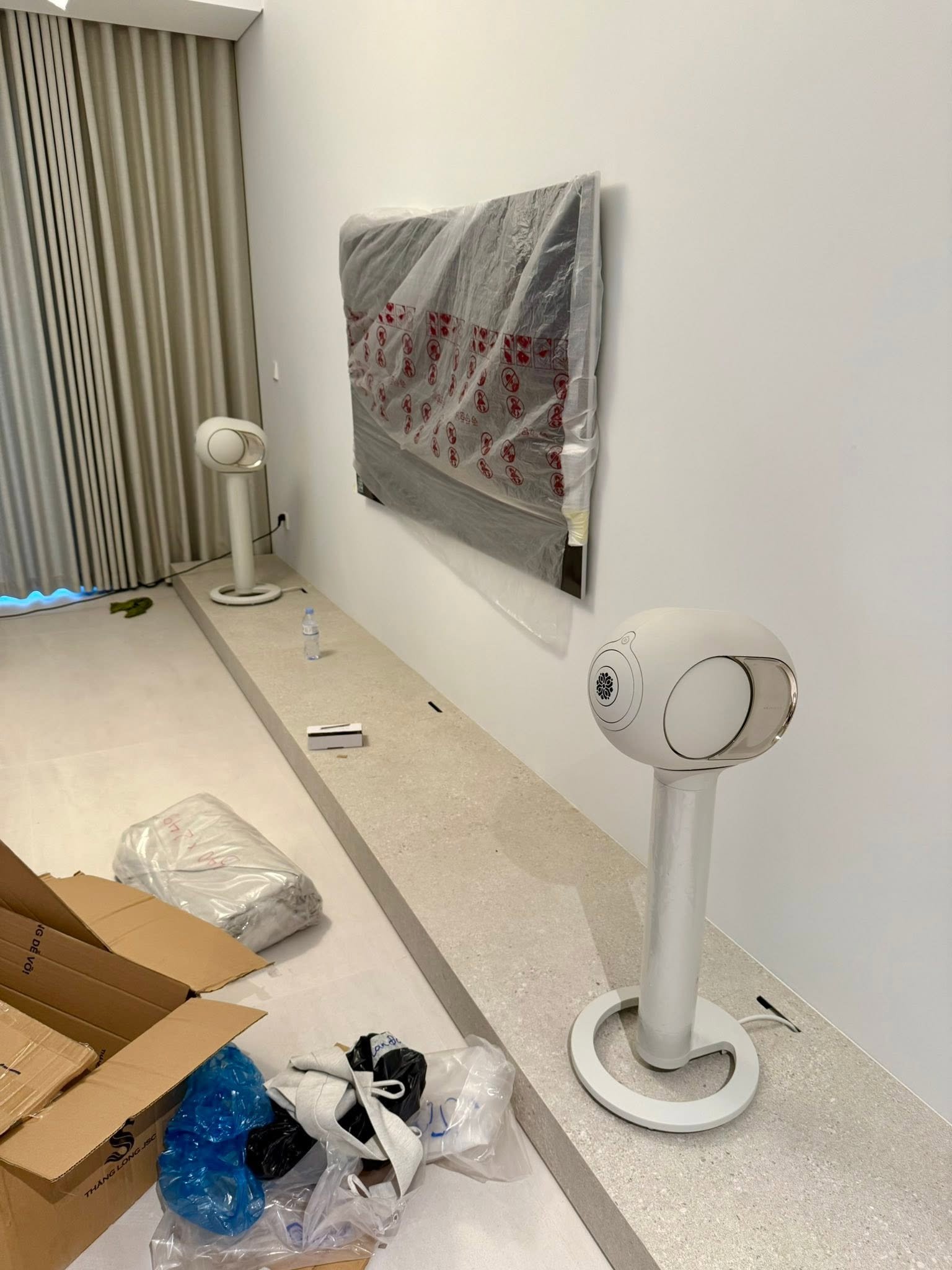 Loa Devialet Phantom Ultimate 108dB - ảnh thật tại showroom