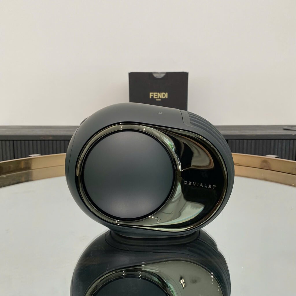 Phantom Ultimate 108 dB chụp thực tế tại showroom Loa Devialet Việt Nam