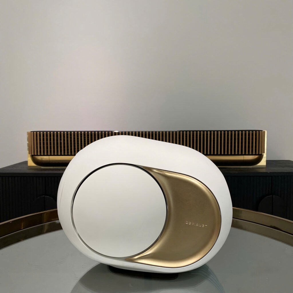 Phantom Ultimate 108 dB chụp thực tế tại showroom Loa Devialet Việt Nam