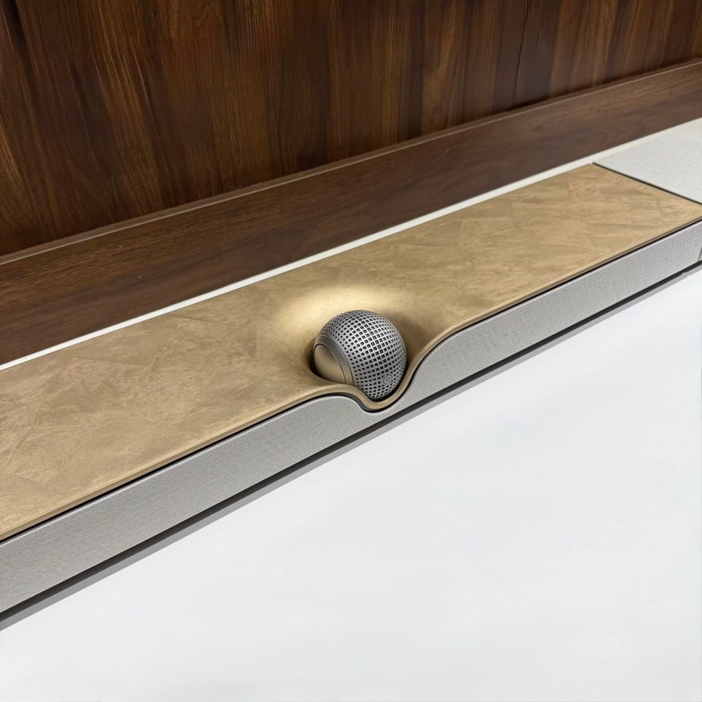 Soundbar Devialet Dione chụp thực tế tại showroom Loa Devialet Việt Nam