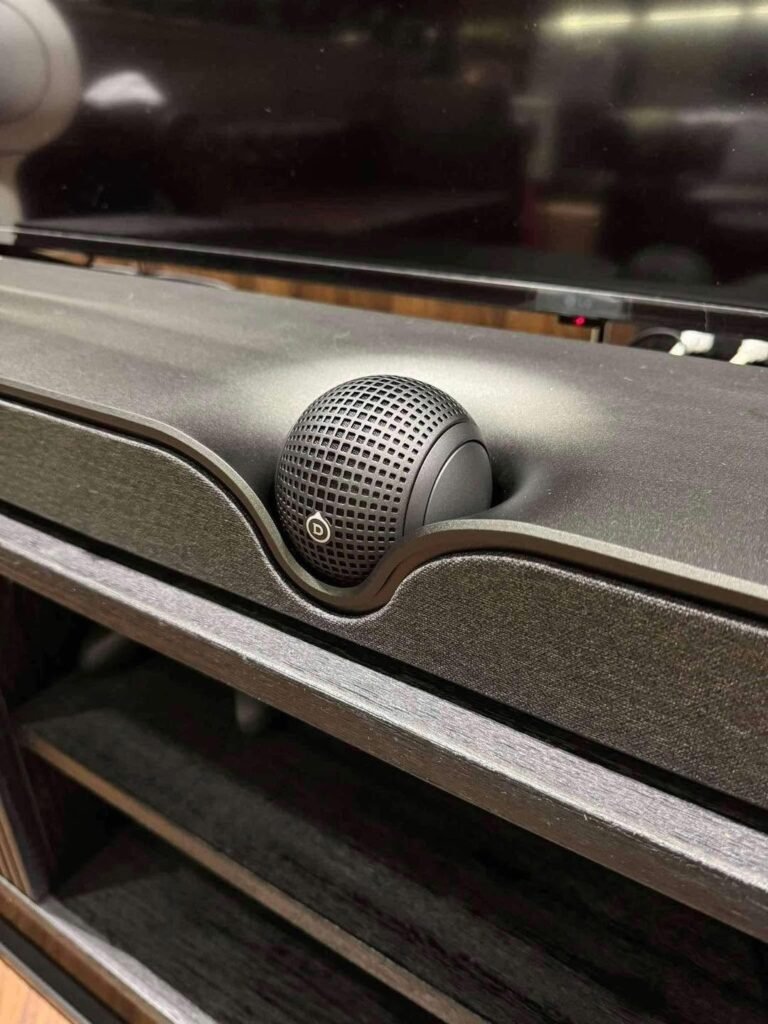 Soundbar Devialet Dione chụp thực tế tại showroom Loa Devialet Việt Nam